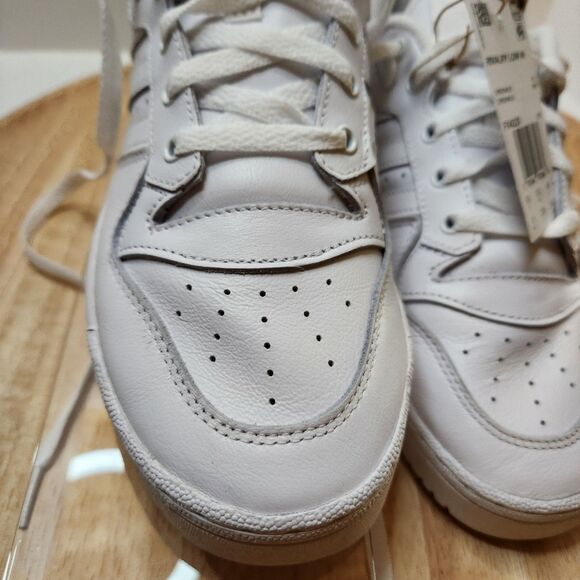 Adidas Rivalry Low Sneakers – Women’s Size 8 – White - Picture 5 of 12